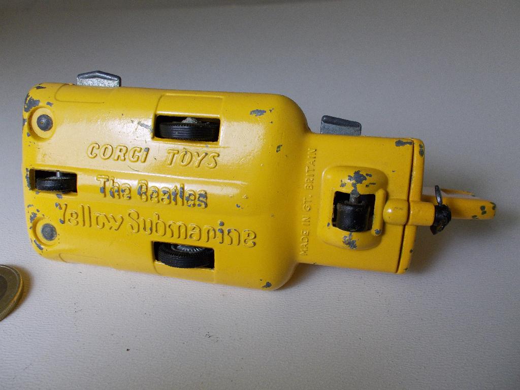 1969 Corgi Toys 803 THE BEATLES "YELLOW SUBMARINE" I.g.st., Ophalen of Verzenden, Gebruikt, Overige typen, Corgi