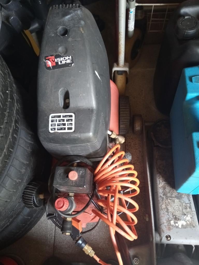 Gebruikte Vision Line Compressor, Doe-het-zelf en Verbouw, Compressors, Ophalen, Gebruikt, Minder dan 200 liter/min, Minder dan 6 bar