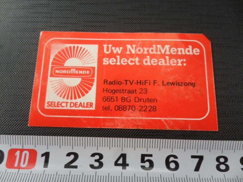 sticker druten radio tv hifi f lewiszong nordmende select, Ophalen, Zo goed als nieuw