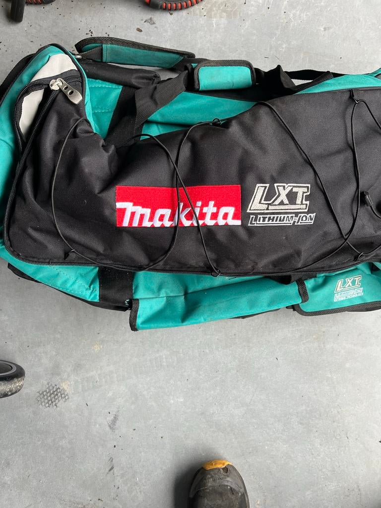 Makita Reistas, Ophalen, Gebruikt