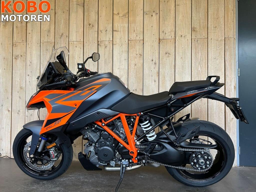 KTM 1290 SUPER DUKE GT (2025 model 2024) - foto 2