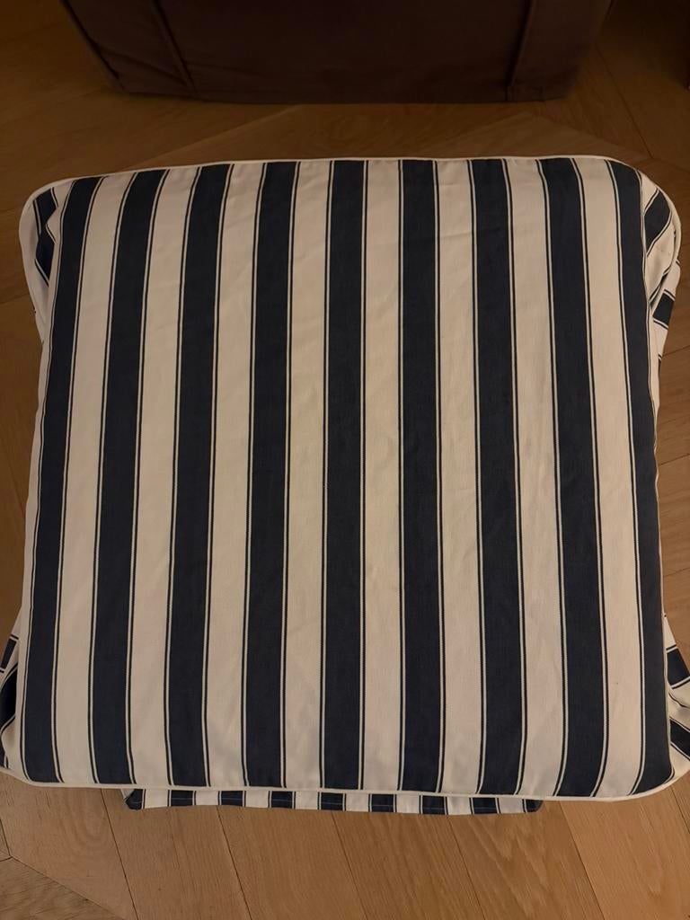 Ektorp BROMMA hoes voor voetenbank, Huis en Inrichting, Banken | Voetenbanken en Poefen, Ophalen of Verzenden, Zo goed als nieuw