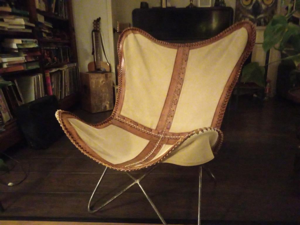 Vlinderstoel bieden, Ophalen