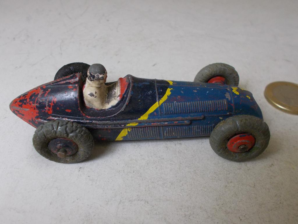 1952 Dinky Toys 23F ALFA ROMEO (Repainted door Kinderen) -H-, Ophalen of Verzenden, Gebruikt, Auto, Dinky Toys
