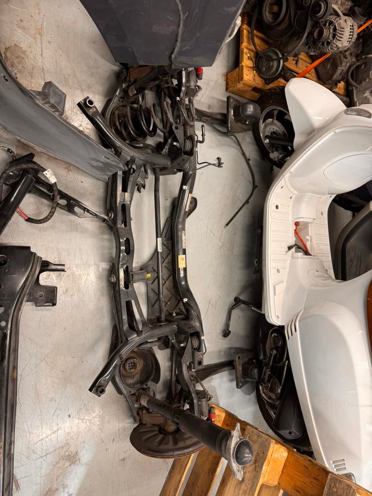 Golf 8 gti clubsport achter sub frame compleet, Ophalen of Verzenden