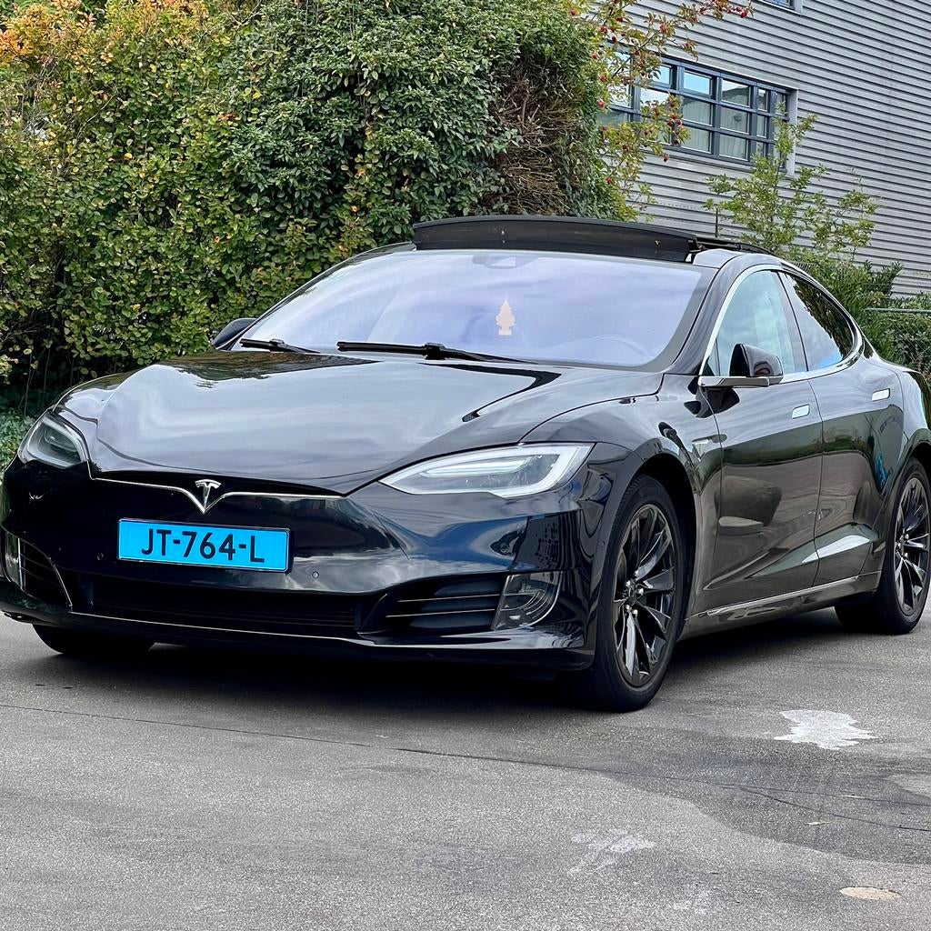 Taxi huren | pacht | Taxi huur | Taxi verhuur Tesla Gratis, Personenauto