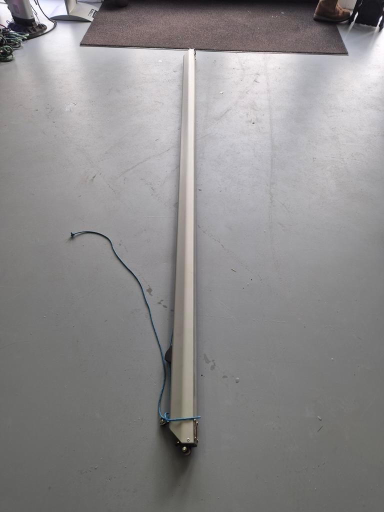 Nieuwe giek E=2550 mm, Watersport en Boten, Ophalen of Verzenden, Nieuw, Zeilboot