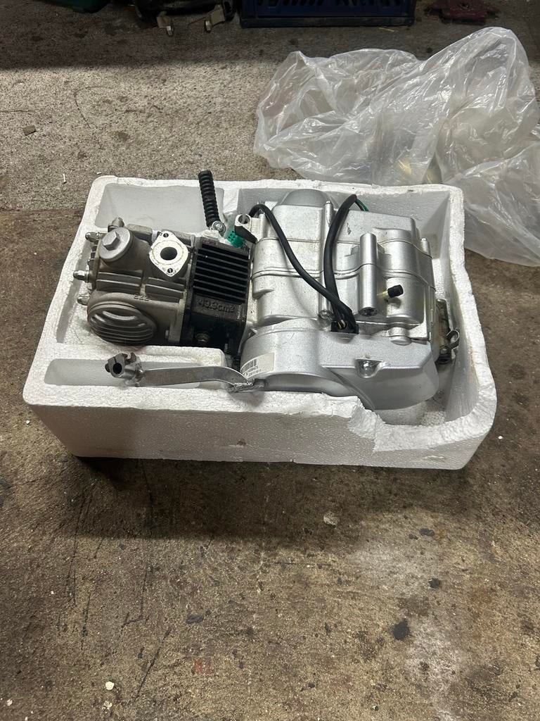 Honda Dax Motorblok - Bijna Nieuw!, Auto-onderdelen, Motor en Toebehoren, Honda, Nieuw, Ophalen