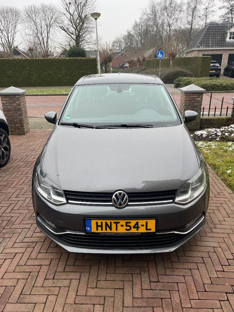 Volkswagen Polo 1.0 MPI 44KW 2014 Grijs, Auto's, Volkswagen, Voorwielaandrijving, Stof, Zwart, Parkeersensor