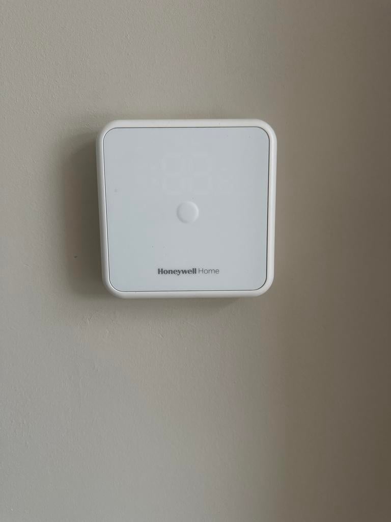 8x Honeywell DT41SPMWT30 Bedrade Thermostaten, Doe-het-zelf en Verbouw, Thermostaten, Nieuw, Ophalen