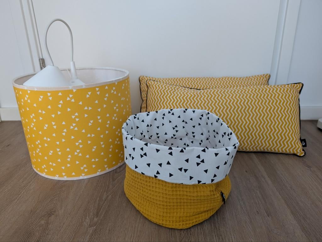 Babykamer lamp, mandje , kussens, Ophalen, Gebruikt, Lamp