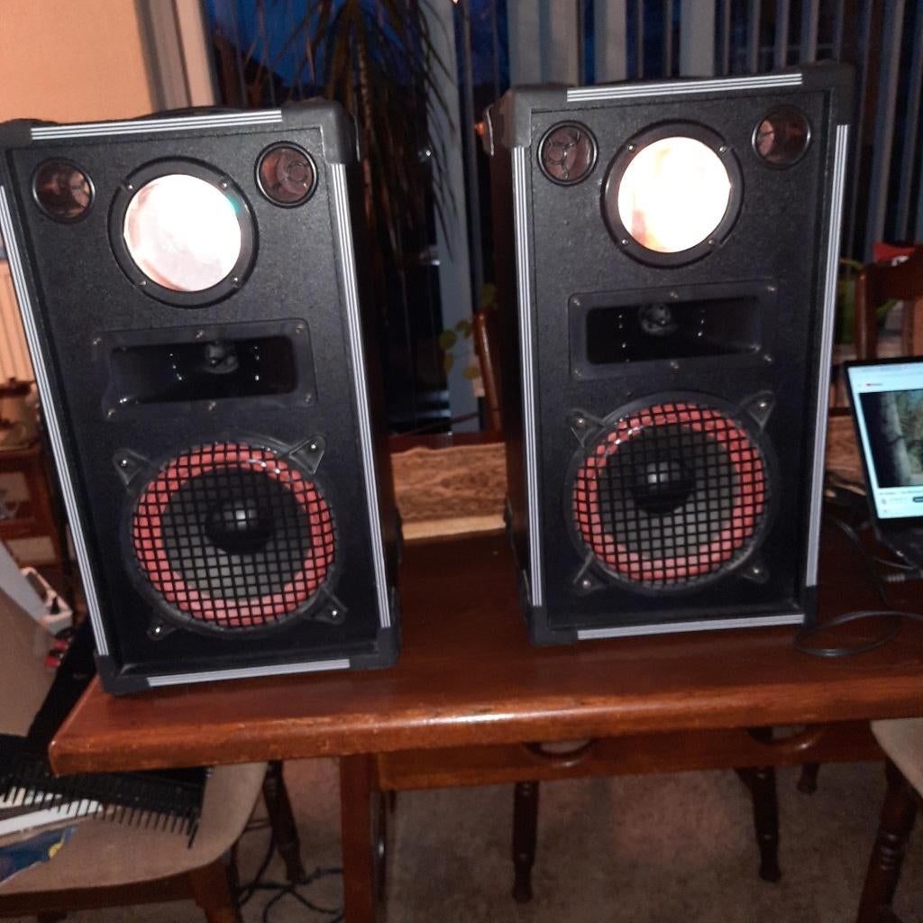 Setje Skytec 2.0 actieve luidsprekerboxen, Audio, Tv en Foto, Luidsprekers, Zo goed als nieuw, Front, Rear of Stereo speakers