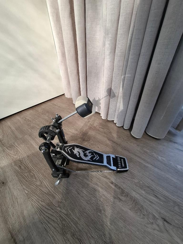 Mes dragon series drumpedaal, Muziek en Instrumenten, Drumstellen en Slagwerk, Ophalen, Zo goed als nieuw, Overige merken