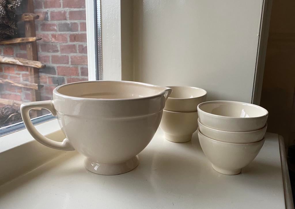 Brocante mixkom en 5 schaaltjes cremekleurig, Verzenden
