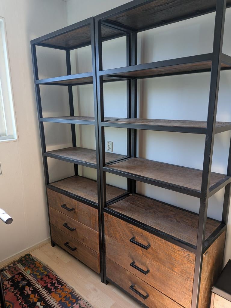 2 Goossens kasten van echt hout, Ophalen