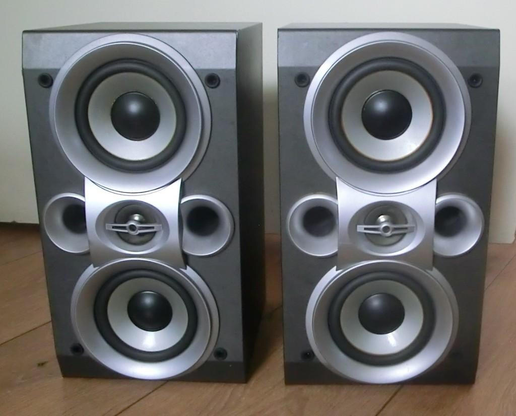 2 JVC SP-UXL40 speakers, Gebruikt, JVC, Ophalen of Verzenden, Minder dan 60 watt