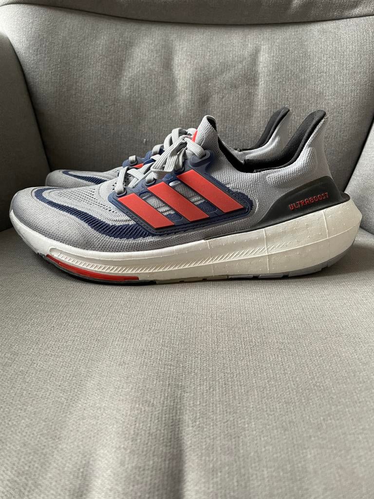 Adidas Ultraboost Heren - Maat 43 1/3 - Zo goed als nieuw, Blauw, Sportschoenen, Ophalen of Verzenden, Zo goed als nieuw
