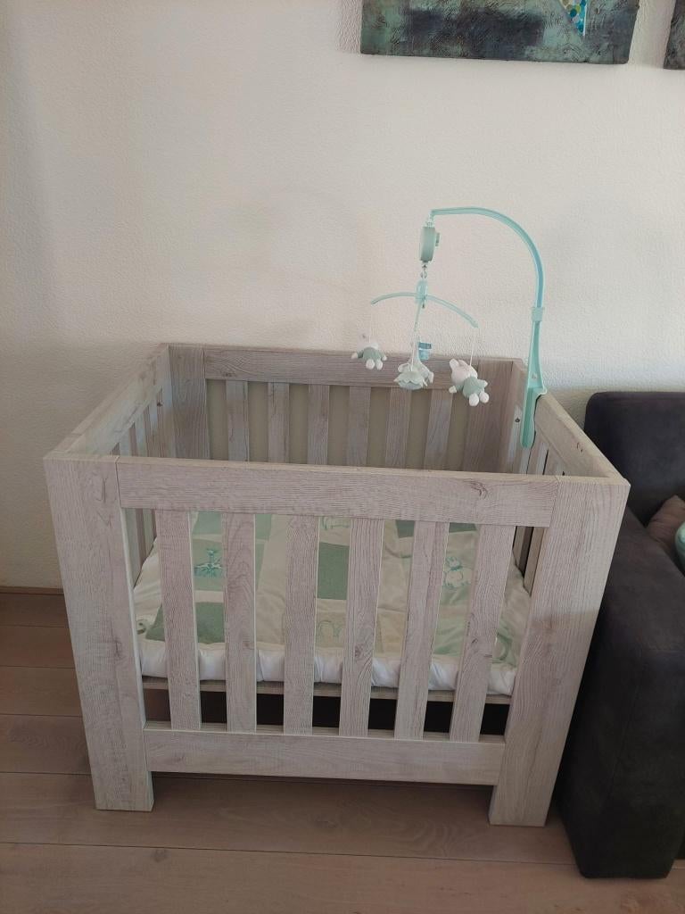 TWF box licht grijs, Ophalen, Gebruikt, Vierkant, In hoogte verstelbaar