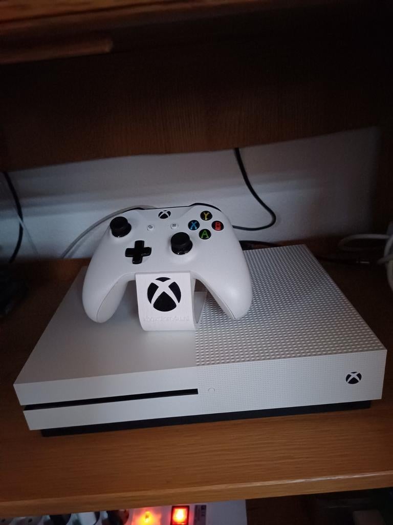 Xbox One 1TB met 1 controller, Spelcomputers en Games, Spelcomputers | Xbox One, Ophalen of Verzenden, Zo goed als nieuw, 1 TB