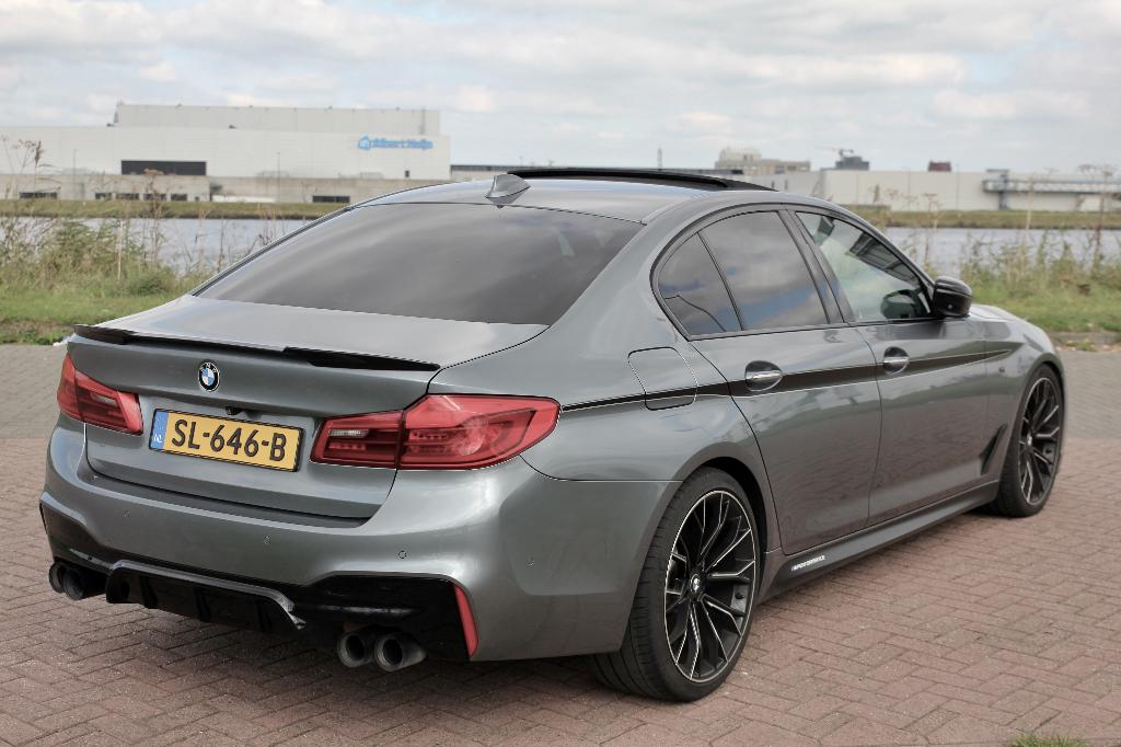 BMW 5-Serie M540i 400pk VOOL, Auto's, BMW, Automaat, 340 pk, Origineel Nederlands, Dealer onderhouden