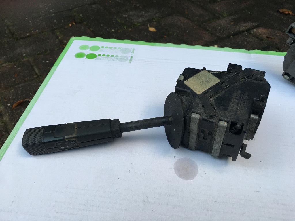 RENAULT TRAFIC ruitenwisserschakelaar tot 1996, Auto-onderdelen, Ophalen of Verzenden, Gebruikt, Renault