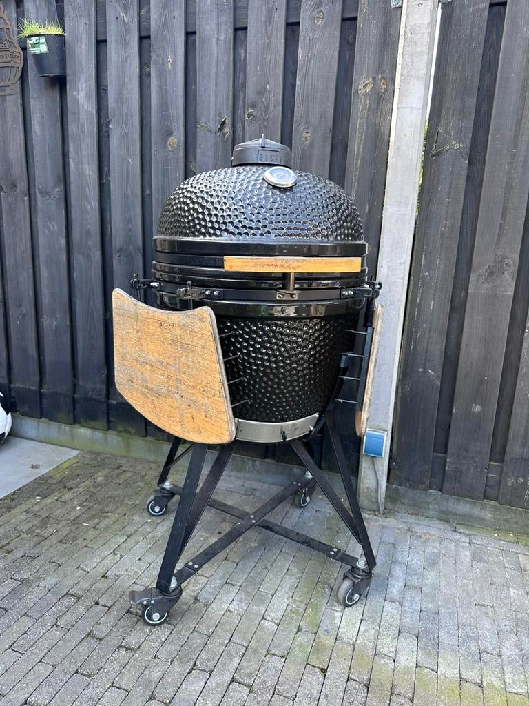 Kamado urban cheff Large, Ophalen, Zo goed als nieuw