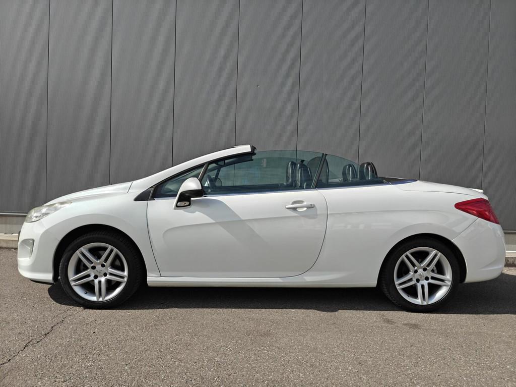 Peugeot 308 CC 1.6 THP Noir & Blanc, Voorwielaandrijving, Euro 5, 1490 kg, Gebruikt