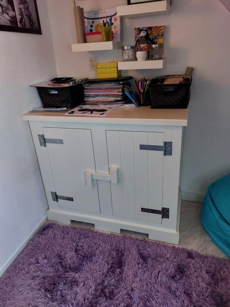 Witte commode.  GRATIS, Ophalen of Verzenden, Gebruikt, Jongetje of Meisje