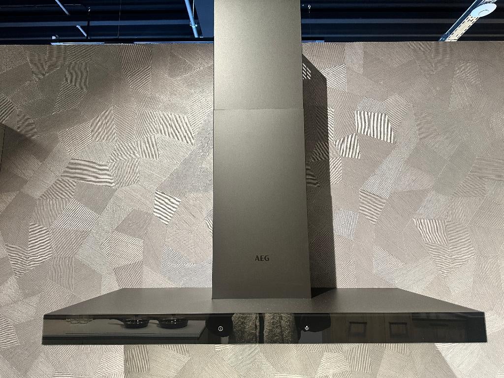 Volledige luxe showroom keuken met bar + apparatuur, Waldstraße 53–57 33415 Verl Duitsland, Verzenden, Overige typen, Nieuw