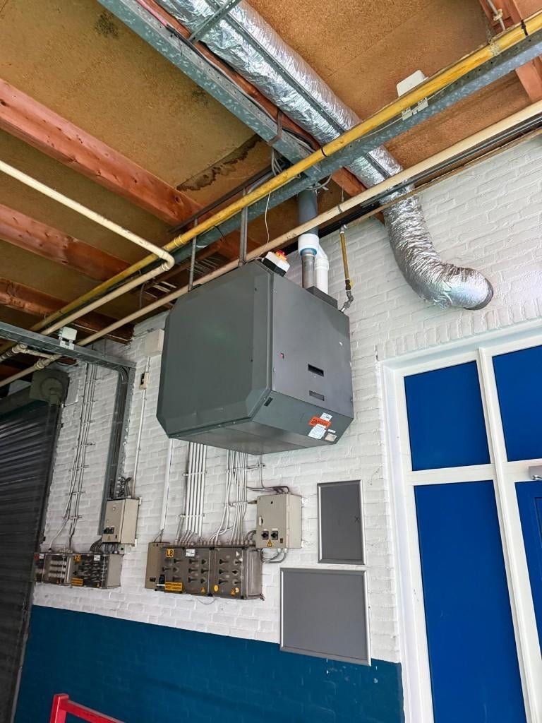 luchtverwarming + ventilatie-installatie, Doe-het-zelf en Verbouw, Ophalen, Gebruikt, 150 cm of meer, 80 cm of meer