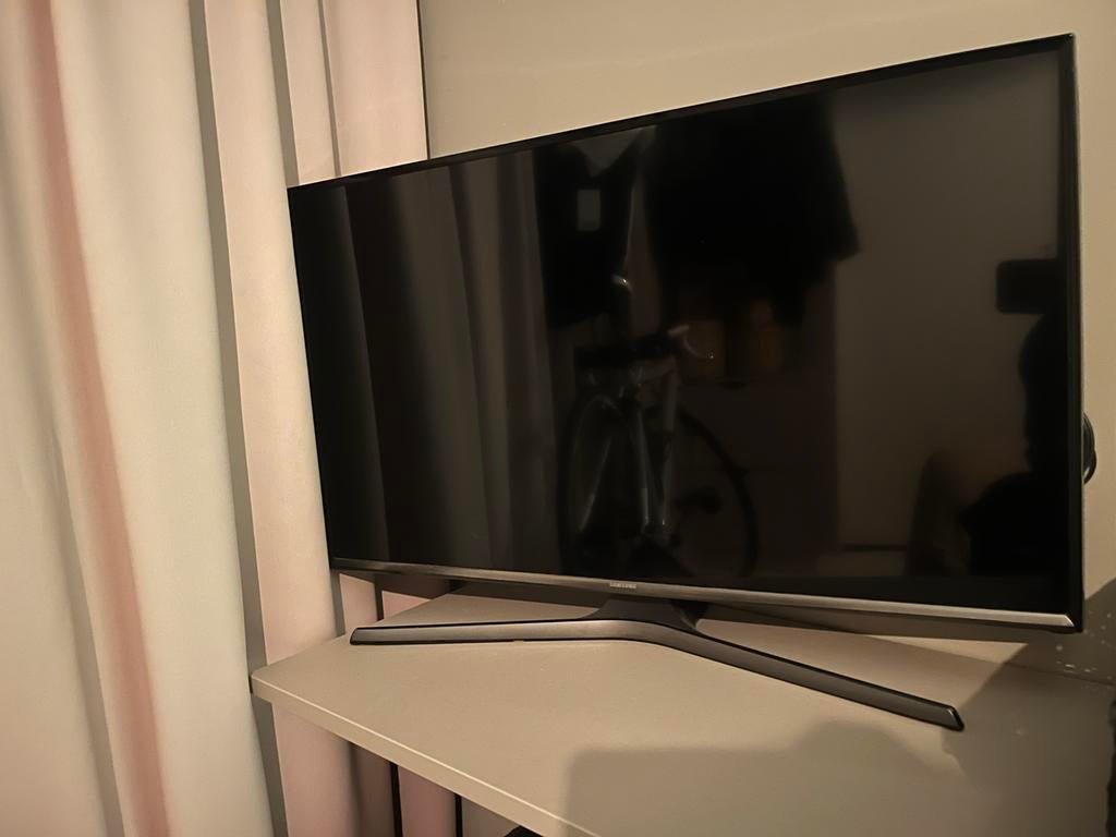 Samsung 43 inch flatscreen TV, 50 Hz, Ophalen of Verzenden, Zo goed als nieuw, Samsung