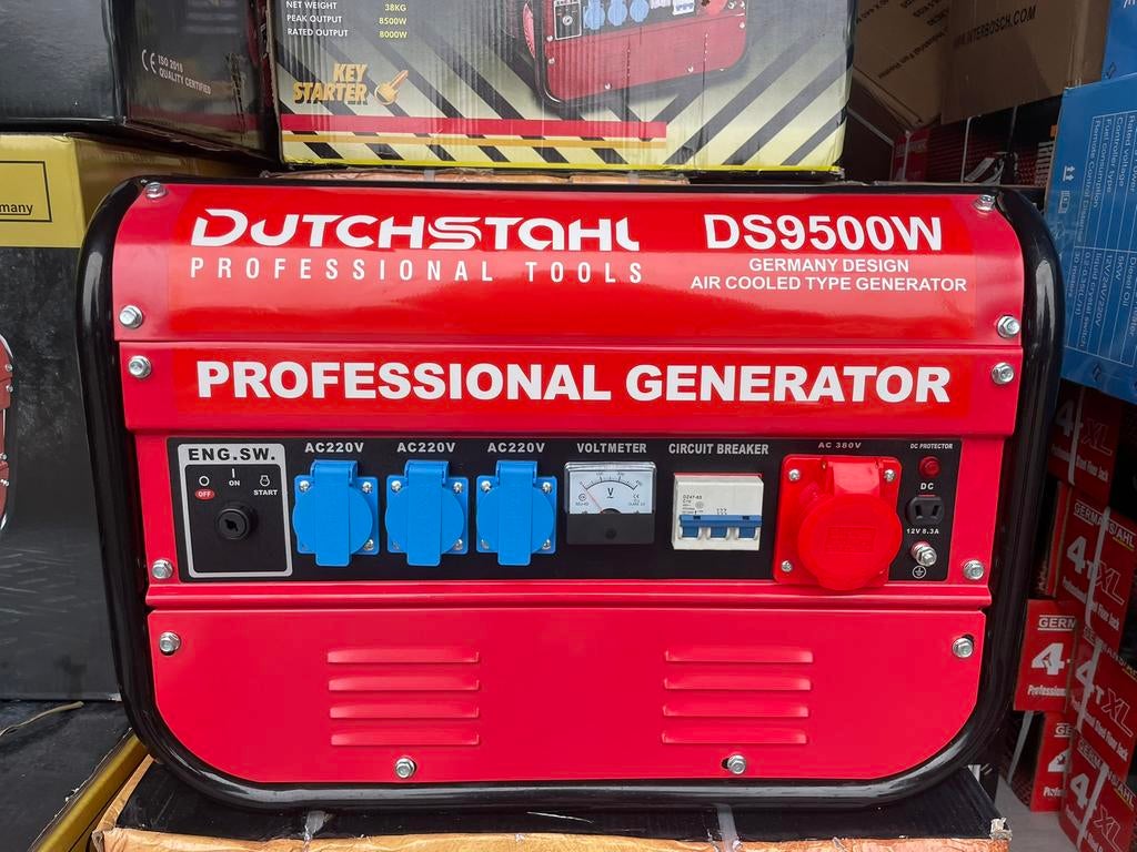 Aggragaten Universalkraft 9500W en Dutchstahl 9500W nu €135!, Doe-het-zelf en Verbouw, Ophalen, De specialisr  bij noodstroom en ander calamiteiten met het stroomnet