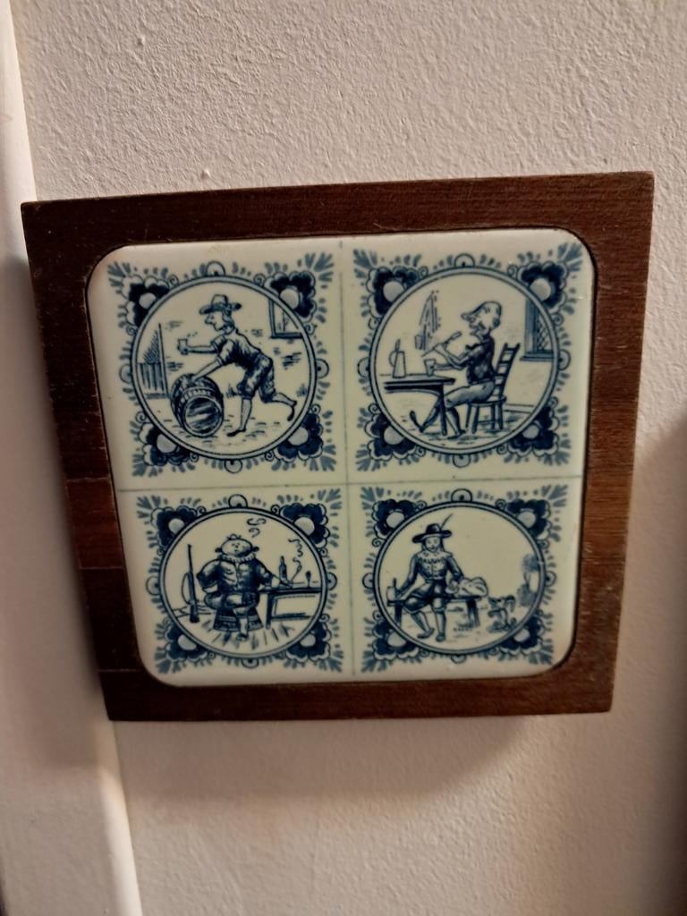 Antiek Delfts Blauw Wandtegel met 4 Afbeeldingen, Antiek en Kunst, Ophalen of Verzenden