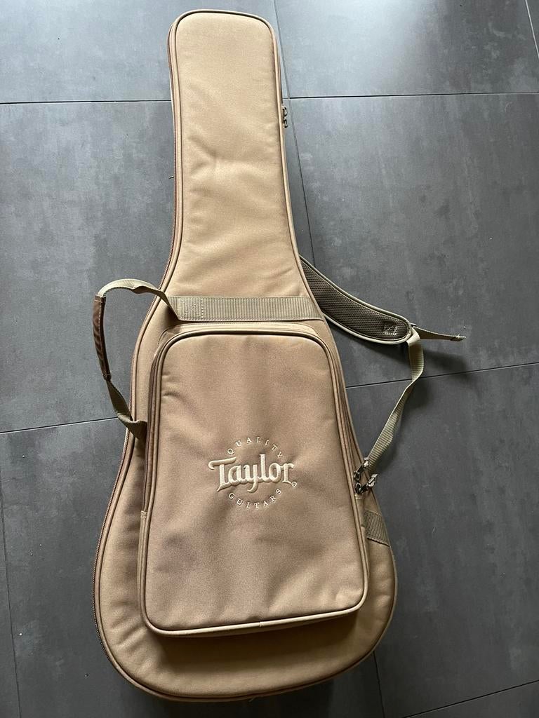 Taylor gigbag Grand auditorium model nieuw, Muziek en Instrumenten, Ophalen of Verzenden, Zo goed als nieuw, Akoestische gitaar