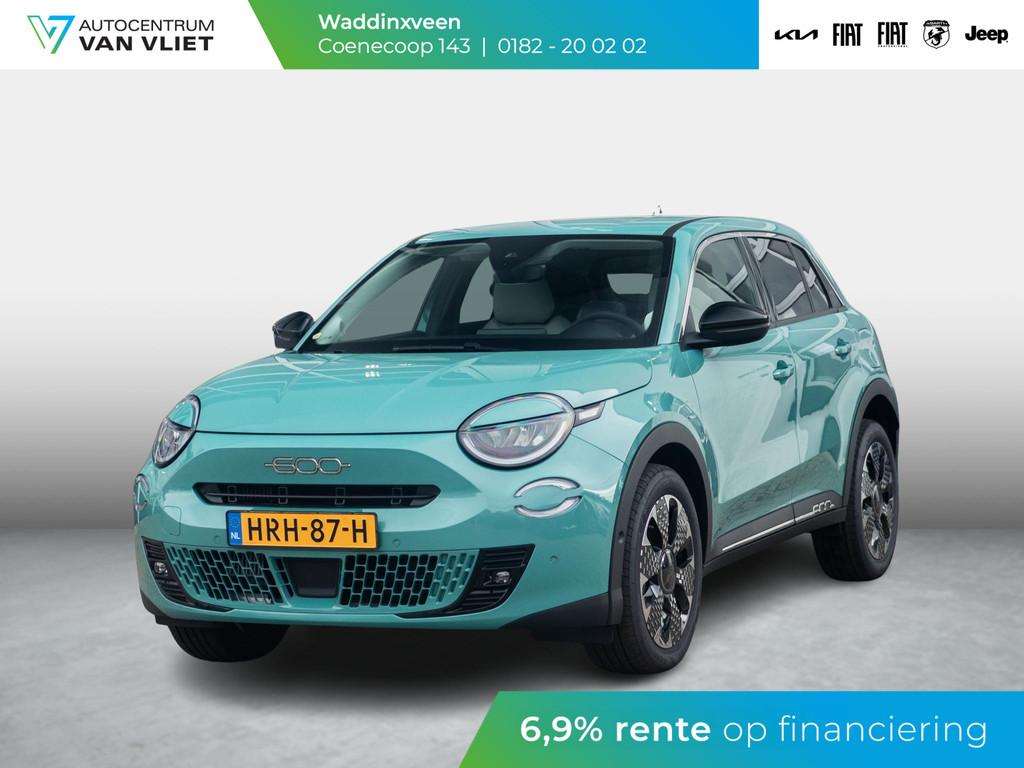 Fiat 600 1.2 Hybrid La Prima | Clima | Adapt. Cruise | Camer, 12 maanden, Gebruikt, 1199 cc, Blauw