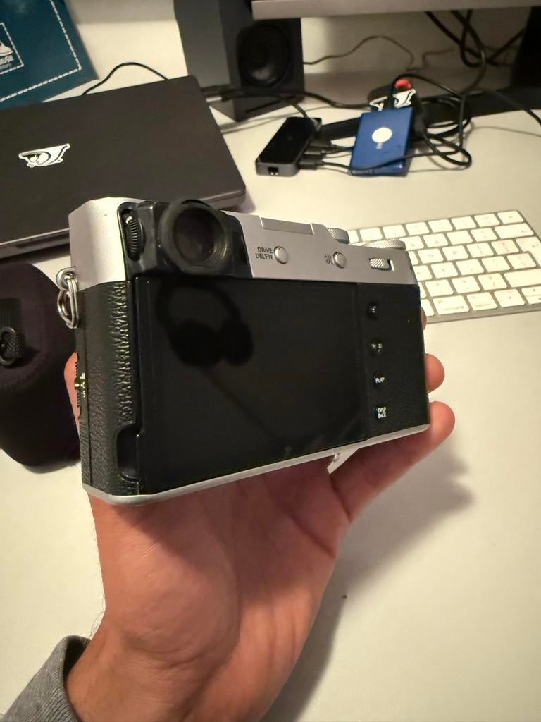 Fujifilm X100 digitale camera, Gebruikt, Compact, Ophalen of Verzenden, Fuji