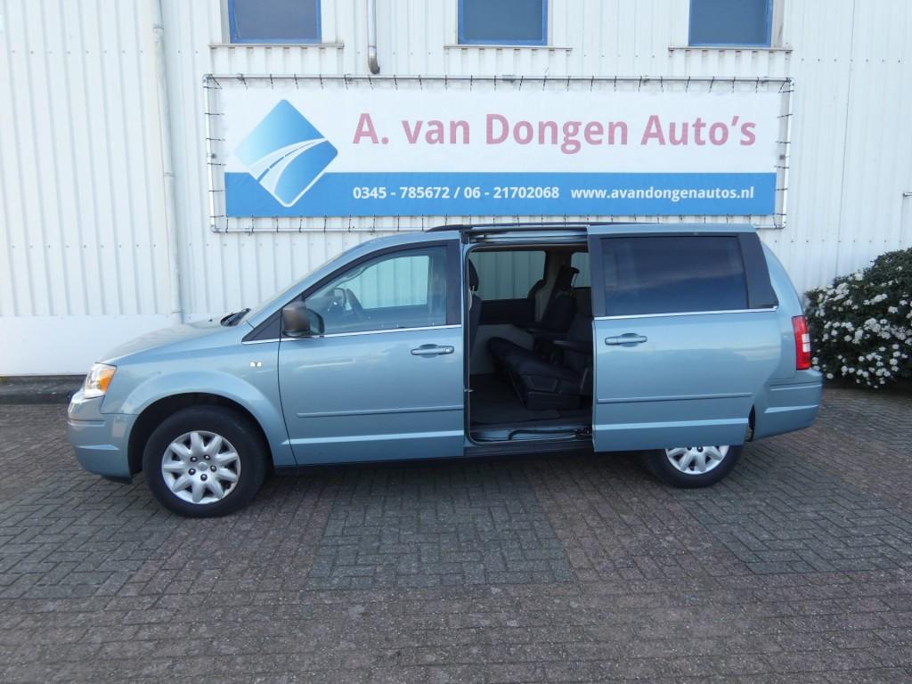 Chrysler VOYAGER 2.8 CRD LX Automaat 7 Pers,Clima,Cruise,APK, Automaat, 4 cilinders, Blauw, 7 stoelen