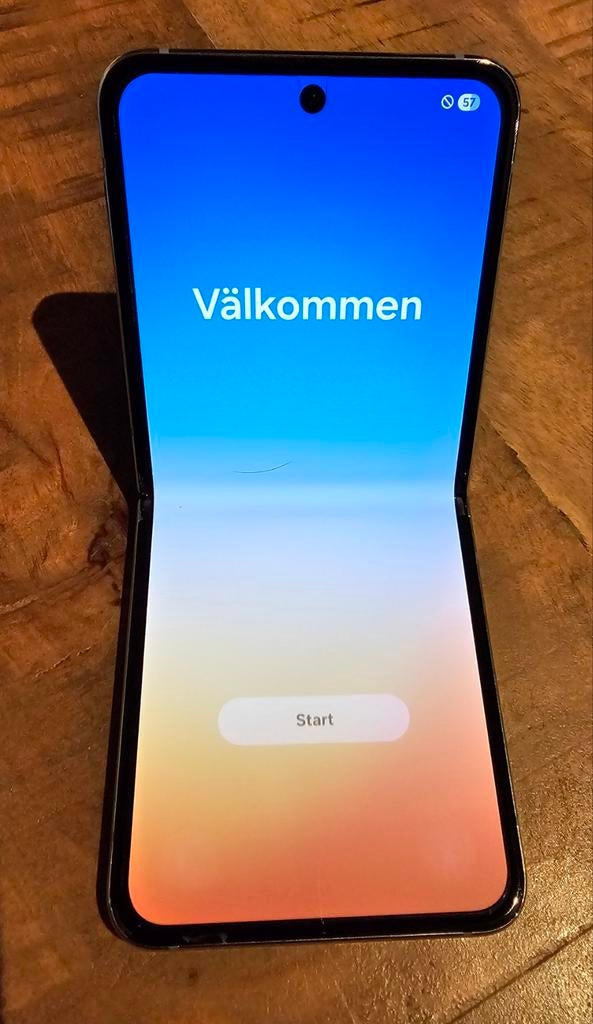 Samsung Galaxy Z Flip5 256GB Groen - Uitstekende Staat, Telecommunicatie, Mobiele telefoons | Samsung, 256 GB, Ophalen, Overige kleuren