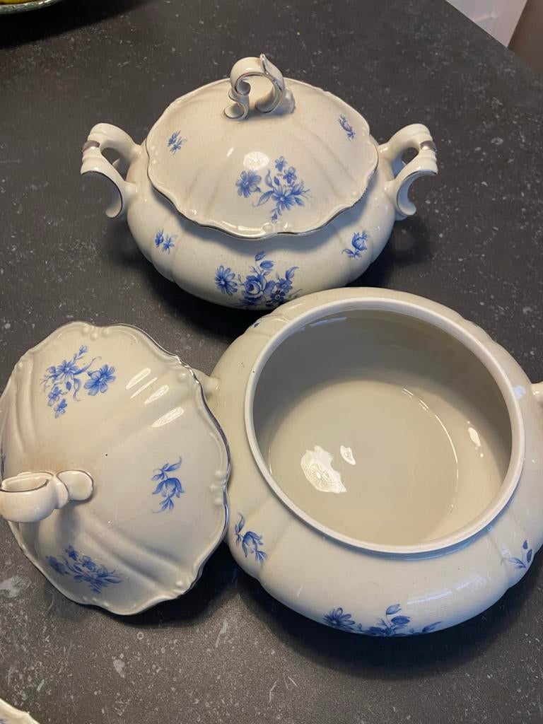Duits porseleinen servies met blauw bloemmotief, Antiek en Kunst, Antiek | Porselein, Ophalen