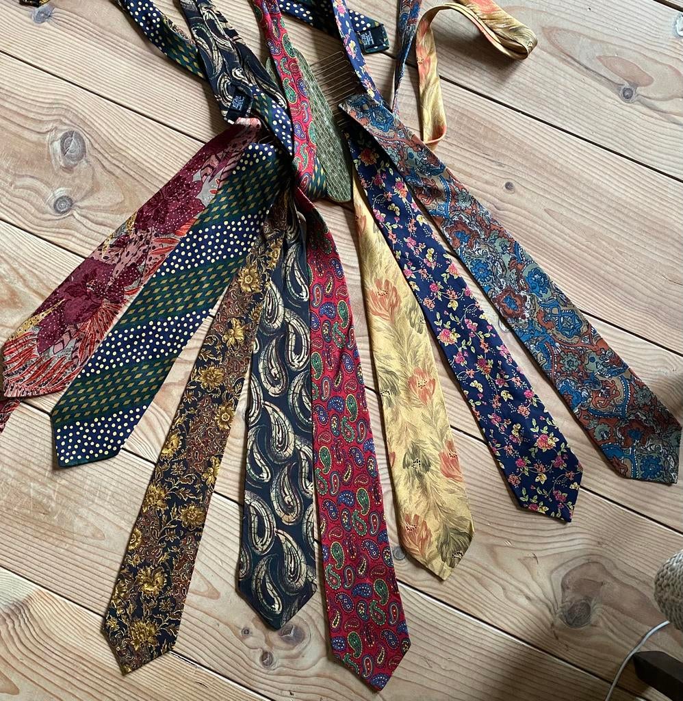 Zijden stropdassen Hugo Boss, Versace, Yves Saint Laurent, Ophalen of Verzenden, Zo goed als nieuw, Overige kleuren