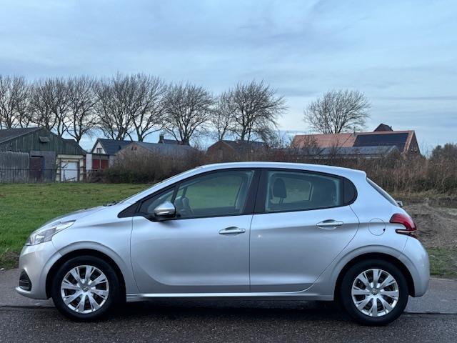 Peugeot 208 1.2 PureTech Active 5-Drs Airco Audio/Bluetooth, Voorwielaandrijving, Stof, Gebruikt, 1199 cc