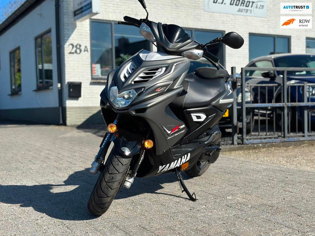 Yamaha Bromscooter Aerox R 4T 2016, Fietsen en Brommers, Brommers | Overige merken, Elsterstraatweg 28a
3922gg  Elst, NL, Gebruikt