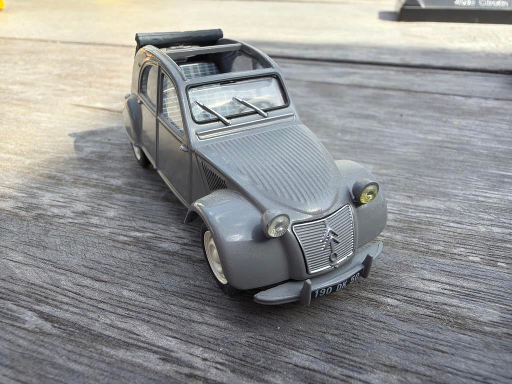 Citroën 2CV en Mehari modelauto's, Overige merken, Gebruikt, Auto, 1:32 tot 1:50
