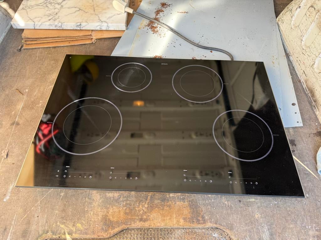 ATAG HI7271M - Inductiekookplaat - 77 CM, Ophalen, Atag, 4 kookzones, Zo goed als nieuw