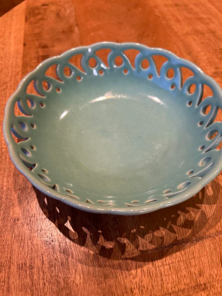 Zenith Gouda plateel schaal met ajourrand, Ophalen of Verzenden