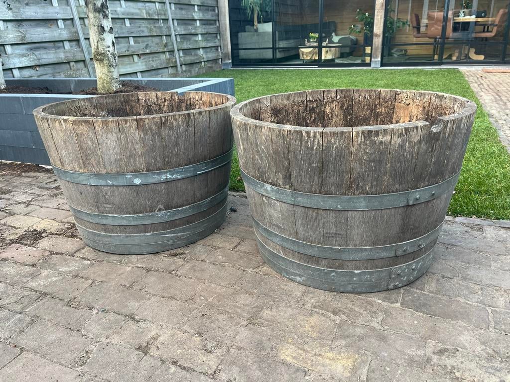 2 Wijnvat Bloembakken - Robuust en Sfeervol, Tuin en Terras, Ophalen, Gebruikt, Balkon, Rond