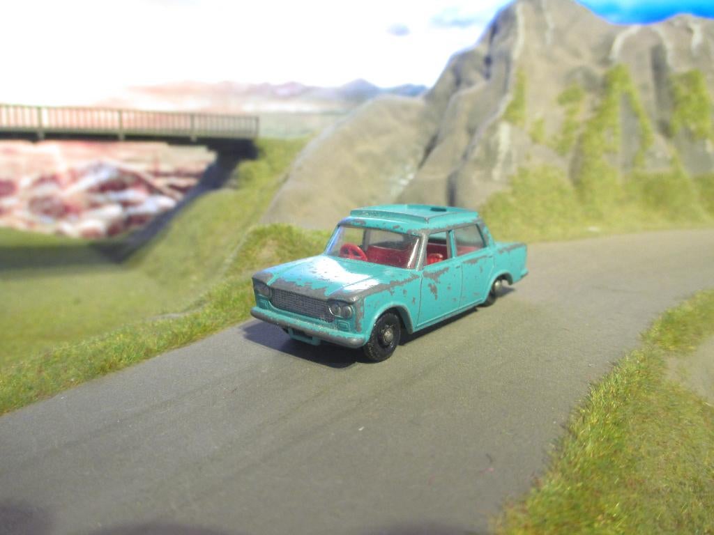 1/64 Fiat 1500 - Matchbox Lesney nr.56B 1965-67 #1, Hobby en Vrije tijd, Modelauto's | Overige schalen, Ophalen of Verzenden, Gebruikt