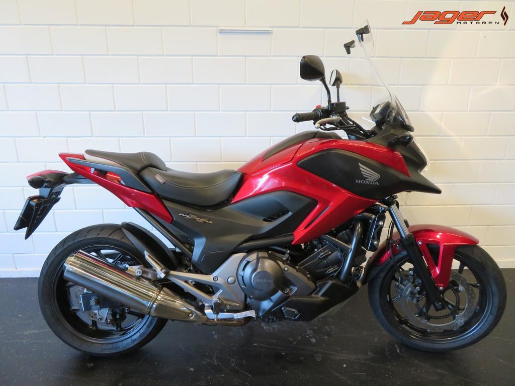 Honda NC 750 X DCT ZEER FRAAI! (bj 2015), Motoren, Bedrijf, Toermotor