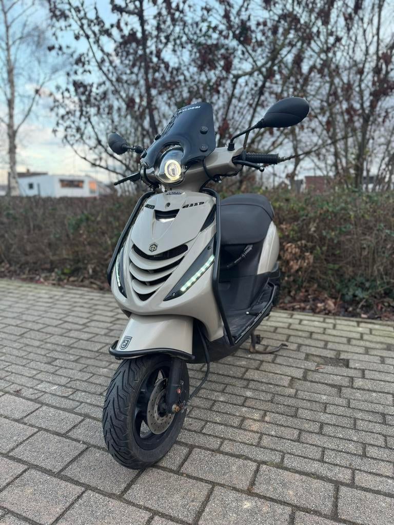 Piaggio Zip 50cc 4T 3V - 2020 - Super zuinig, Ophalen, Zo goed als nieuw, Benzine, Zip