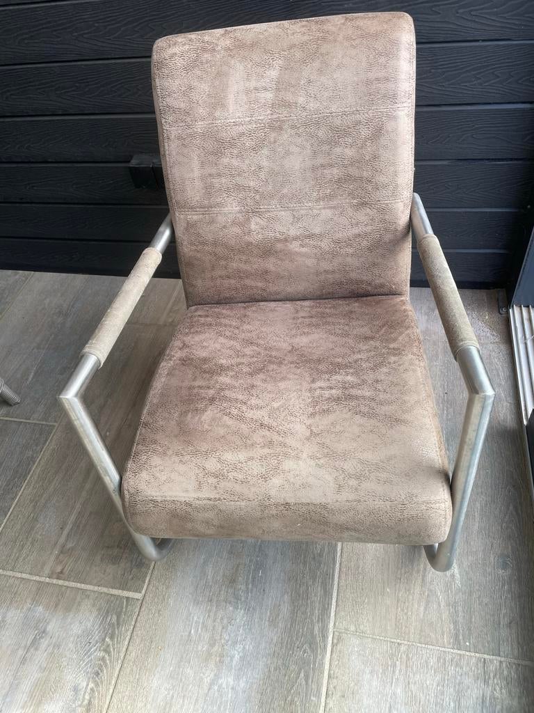 Comfortabele bruine fauteuil, Ophalen, Gebruikt, Bruin, Eén